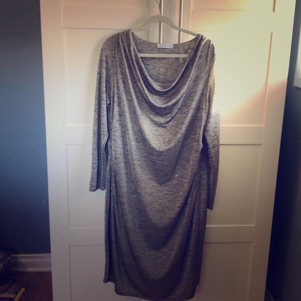 Tahari shift dress with Cowl neck Size 1X.